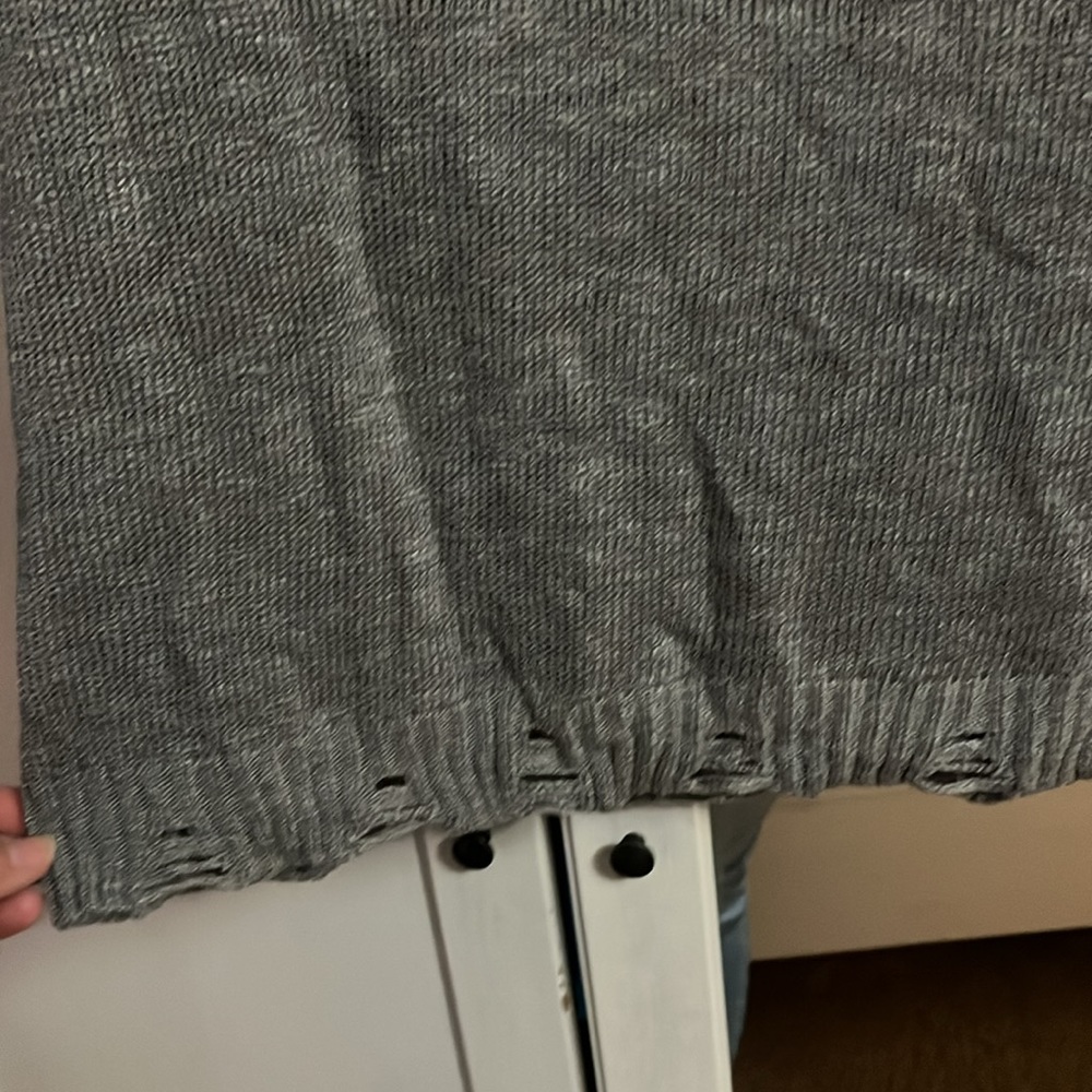 Heart sweater - Picture 3 of 5